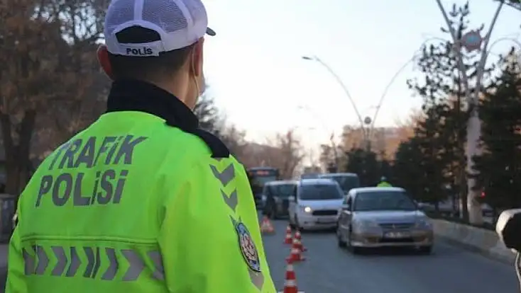 Ağrı’da sosyal medyaya yansıyan araca 346 bin 662 TL ceza