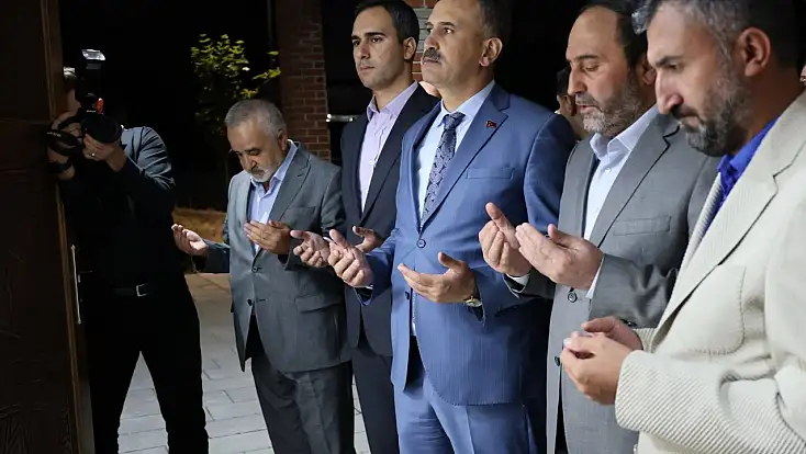 Ağrı’da Sultan Abdülhamid Han Camii ibadete açıldı
