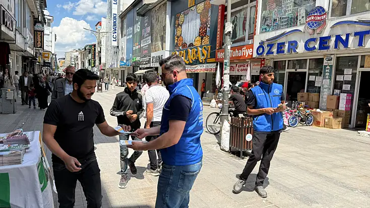 Ağrı'da uyuşturucuyla mücadele için farkındalık standı kuruldu