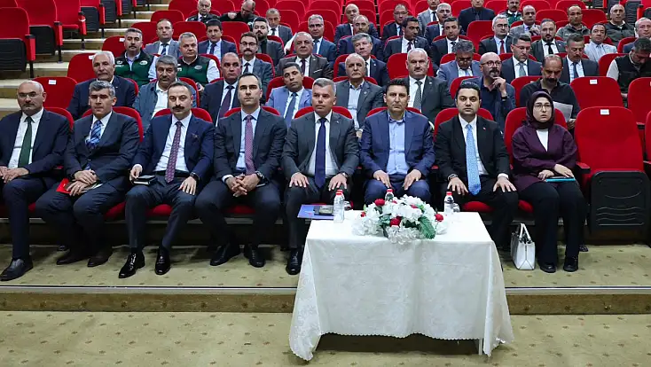 Ağrı'da yatırım ve hizmetler kapsamlı şekilde değerlendirildi