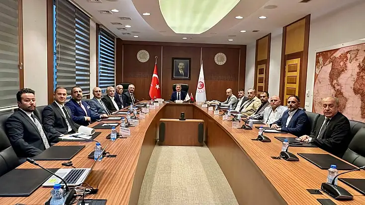Ağrı esnafının talepleri Ankara’ya taşındı