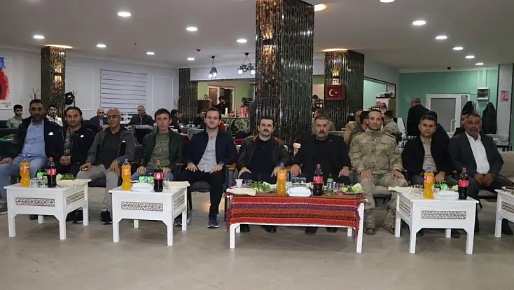 Tutak'ta türkü gecesi düzenlendi
