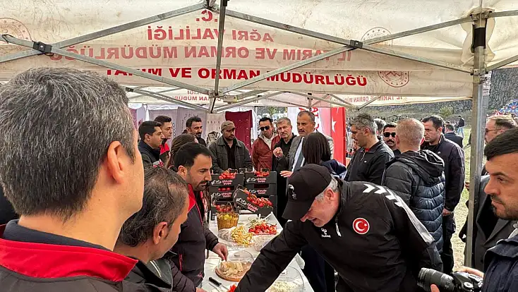 Ağrı'nın yöresel ürünleri Diyadin Kanyonu'nda tanıtıldı