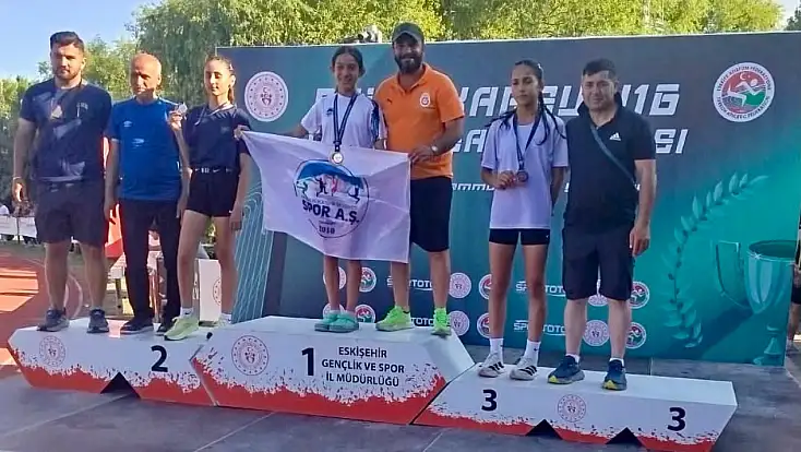 Ağrılı sporculardan Türkiye Şampiyonası'nda çifte madalya