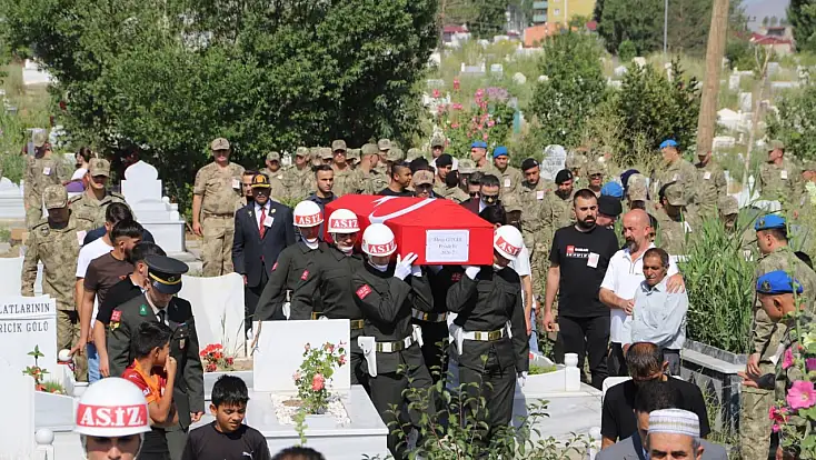 Askerde rahatsızlanan Ağrılı piyade er şehit oldu