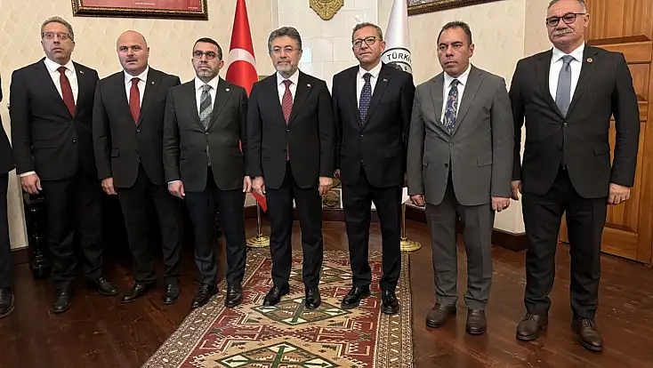 Bakan Yumaklı Kars’ta yoğun temaslarda bulundu