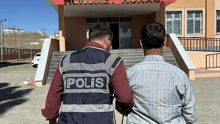 Diyadin’de başkasının kimliğini gösteren firari hükümlü yakalandı