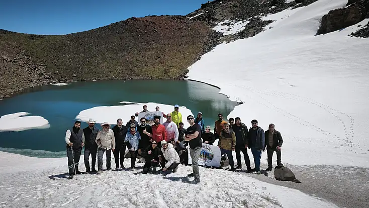 Doğaseverler Ağrı Dağı'nın saklı cennetini keşfetti
