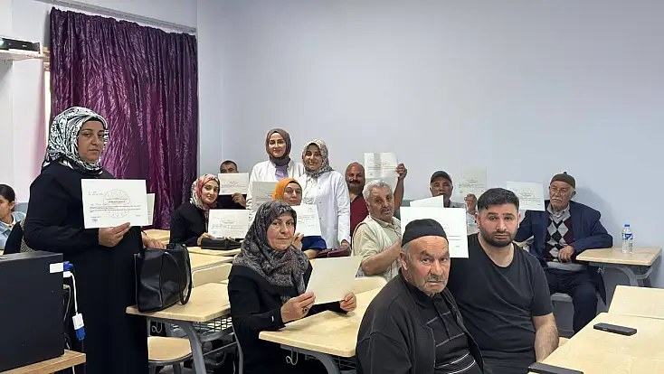 Doğubayazıt Devlet Hastanesi'nde diyabet eğitimleri sürüyor