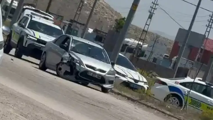 Doğubayazıt'ta korkutan kaza: Motosiklet sürücüsü ağır yaralandı