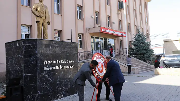 Doğubayazıt’ta Muhtarlar Günü törenle kutlandı