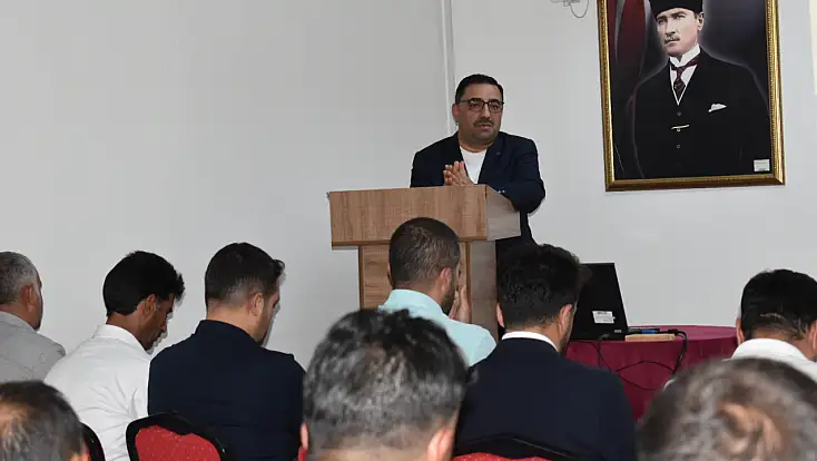 Doğubayazıt’ta nebevi ahlakın önemi anlatıldı