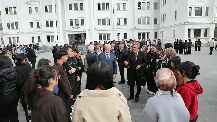 Doğubayazıt’ta öğrenciler afetlere karşı bilinçlendirildi
