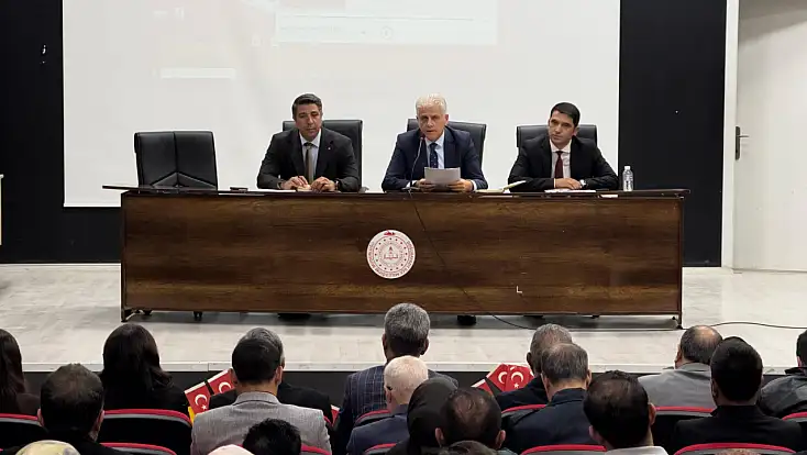 Doğubayazıt’ta okul müdürleri yeni eğitim dönemini değerlendirdi