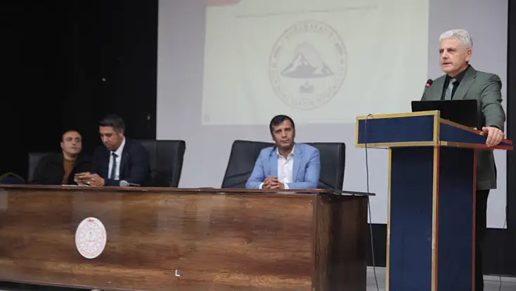 Doğubayazıt’ta okullardaki krizlere karşı müdahale yöntemleri ele alındı