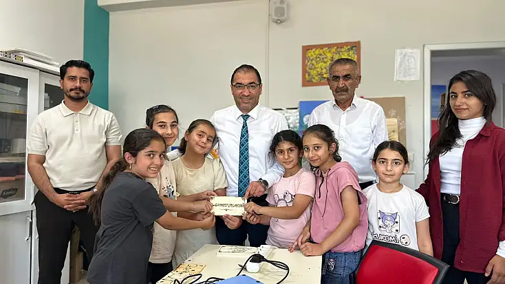 Eleşkirt Gençlik Merkezi'nde yaz tatili dolu dolu geçiyor