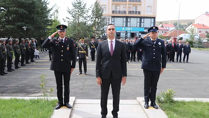 Eleşkirt’te 30 Ağustos coşkusu: İlçe protokolü Büyük Zafer için buluştu