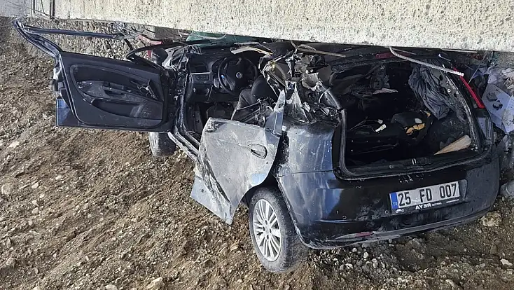 Erzurum’da otomobil 5 metreden düştü: 3 kişi hayatını kaybetti