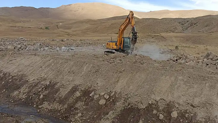 Hamur’un Kaçmaz Köyü’nde yıllardır beklenen çalışma başladı