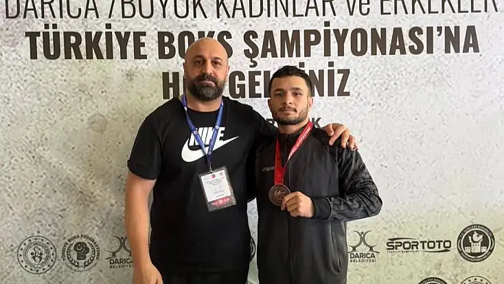 Kocaeli’de Ağrı’yı temsil etti, Türkiye üçüncüsü oldu