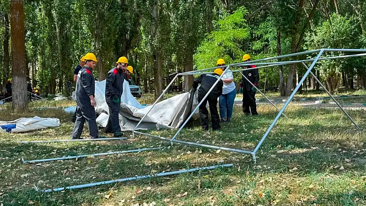 Taşlıçay’da afetlere karşı gönüllülere uygulamalı eğitim