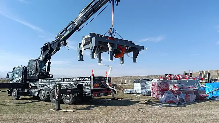 Taşlıçay’da belediye kendi parke ve betonunu üretecek