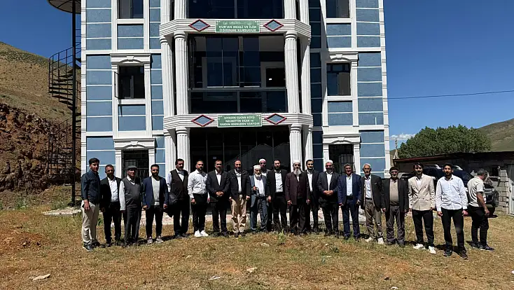 Taşlıçay'da Kur'an Kursu ve Medrese dualarla hizmete açıldı