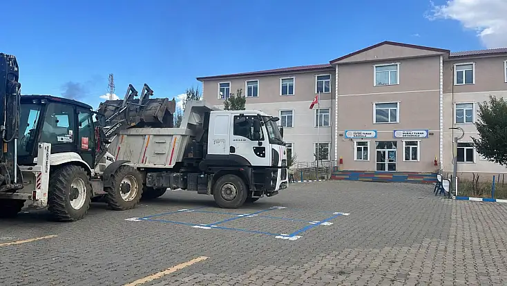 Taşlıçay’da okullar yeni eğitim yılına hazırlanıyor