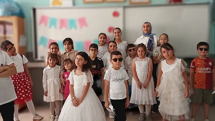 TÜGVA’nın Ağrı’daki yaz okullarında öğrenciler için veda zamanı
