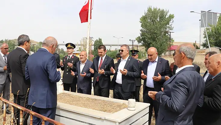 Tutak’ta 30 Ağustos’ta şehitler unutulmadı