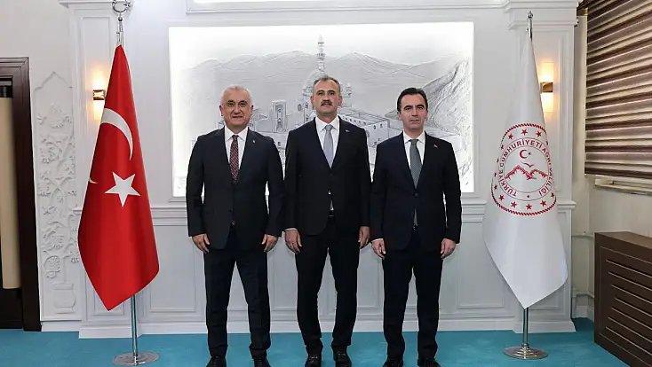Üç ilin valisi Ağrı’da bir araya geldi