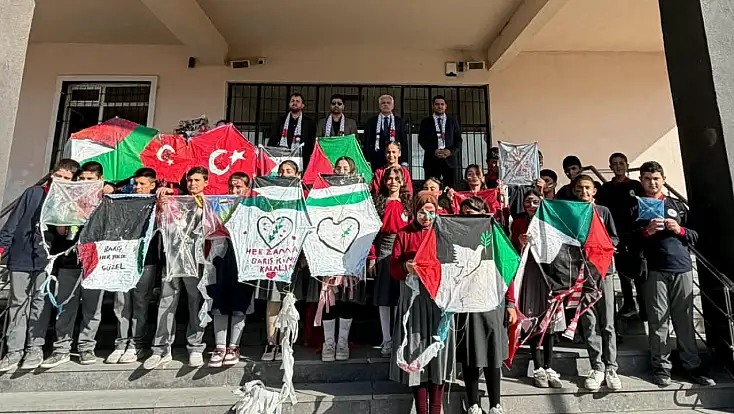 Uçurtmalar vurulmasın, gökyüzü çocuklara kalsın