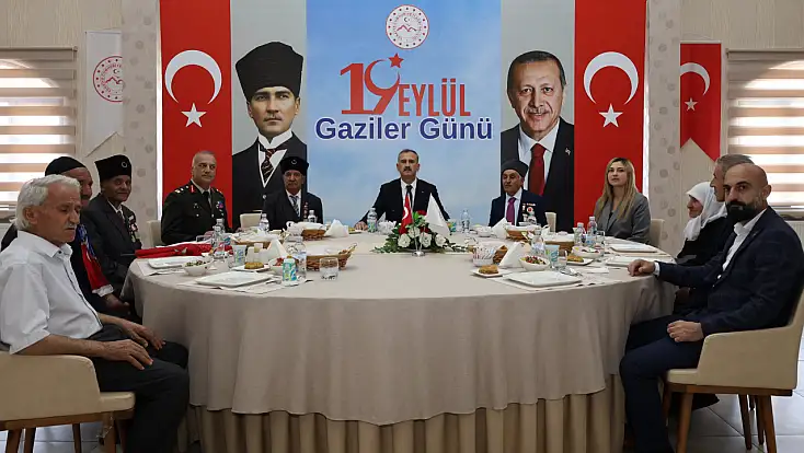 Vali Bozkurt gaziler ve aileleriyle bir araya geldi