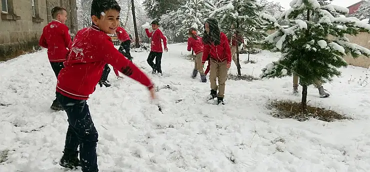 15 Ocak tatil olan iller açıklandı! Yarın okullar tatil mi, Perşembe günü kar tatili var mı?