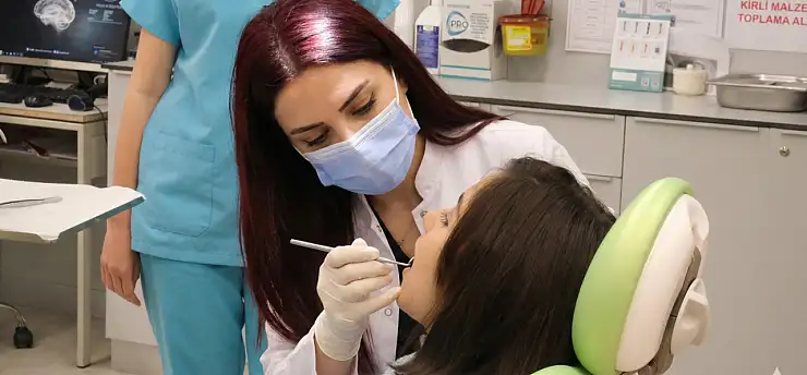 Diş hekimliğinde yeni dönem: El becerisinin yanına yapay zekâ da eklendi