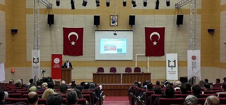 Erzurum'da sosyal medya ve doğru bilgi gündemde
