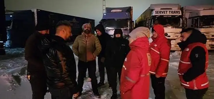 Kars'ta kar ve tipiye karşı Kızılaydan sıcak müdahale