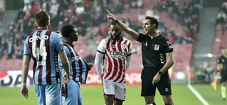 Samsunspor Trabzonspor Paul Onuachu'nun Ofsayt Golü Neden İptal Edildi?