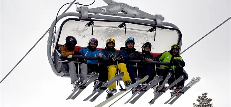 Sarıkamış'ta kristal kar keyfi zirve yaptı