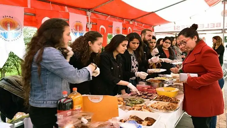 Öğrencilerden Mehmetçik Vakfı'na  26 bin liralık bağış