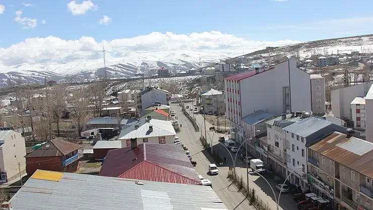 Eleşkirt'e erken gelen bahar