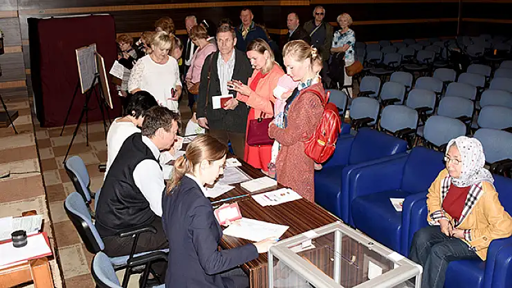 Ruslar seçime gidiyor