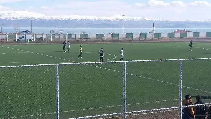 Ağrı 1970'dan 17 yıl sonra gelen şampiyonluk