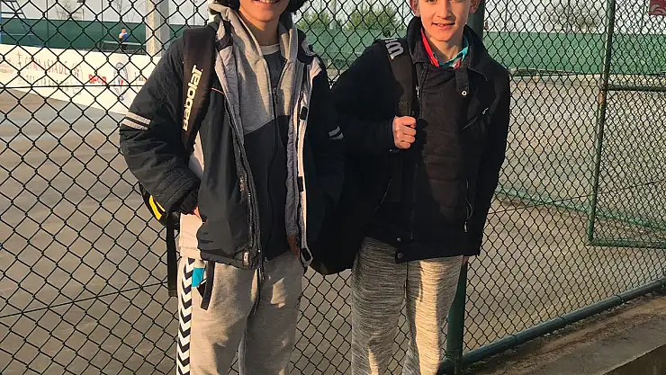 Ağrılı minik tenisçilerden önemli başarı