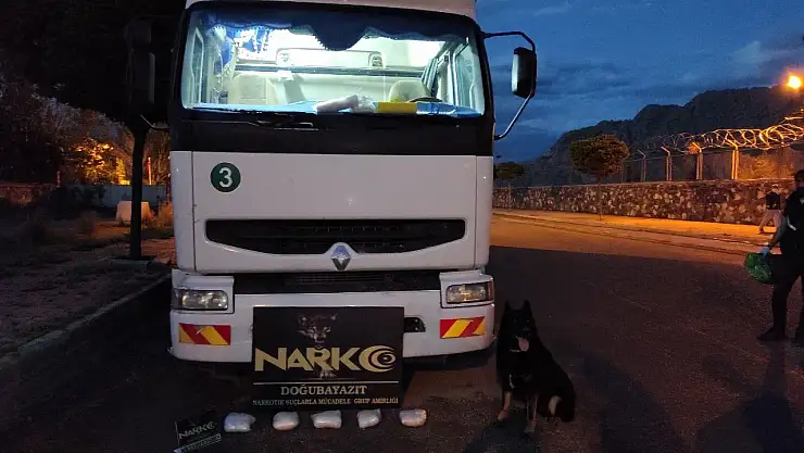 Ağrı'da 5 kilo 16 gram metamfetamin ele geçirildi