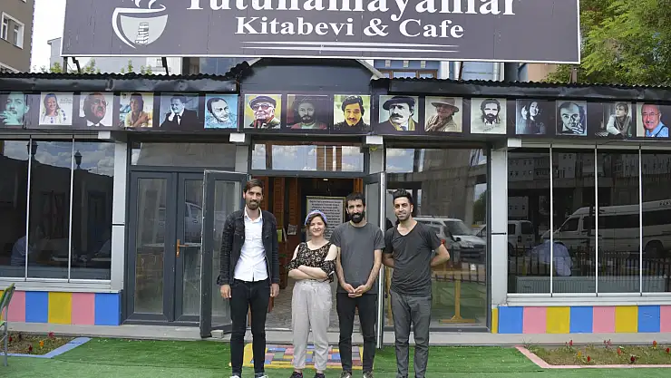 Ağrı'da Tutunamayanlar Kitabevi & Kafe hizmete başladı !!!