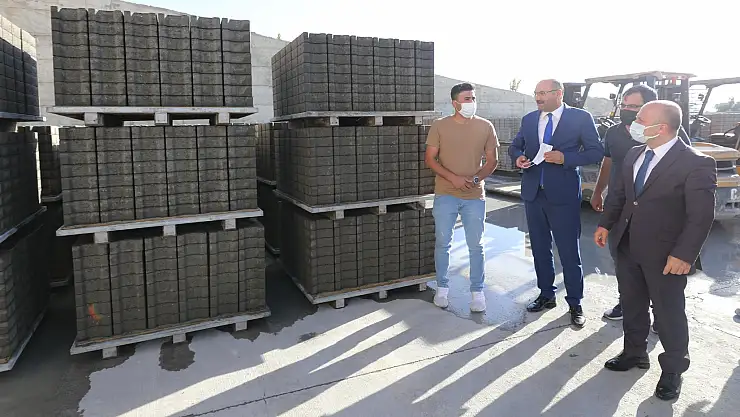 Vali Varol, Parke Üretim Tesisini ziyaret etti