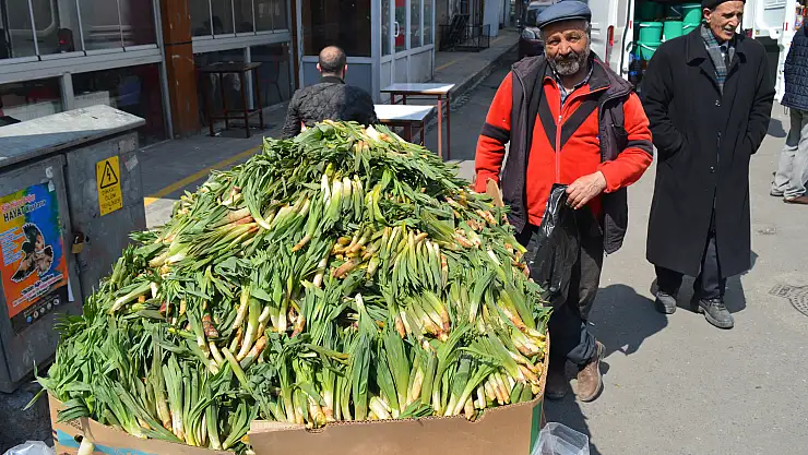 Ağrı'da Çiriş tezgahlardaki yerini aldı
