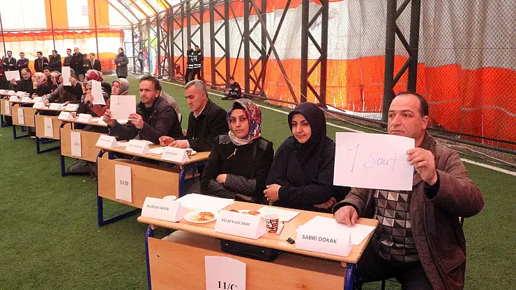 Bu kez veliler yarıştı