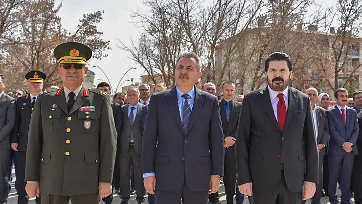 Ağrı'nın Düşman İşgalinden Kurtuluşunun 101. Yıl Dönümü Törenle Kutlandı